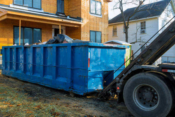 Best Yard Cleanup Services  in East Farmingdale, NY